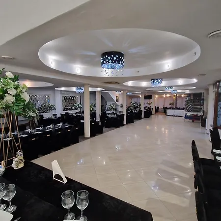 Otel Caprice Deluxe 3*